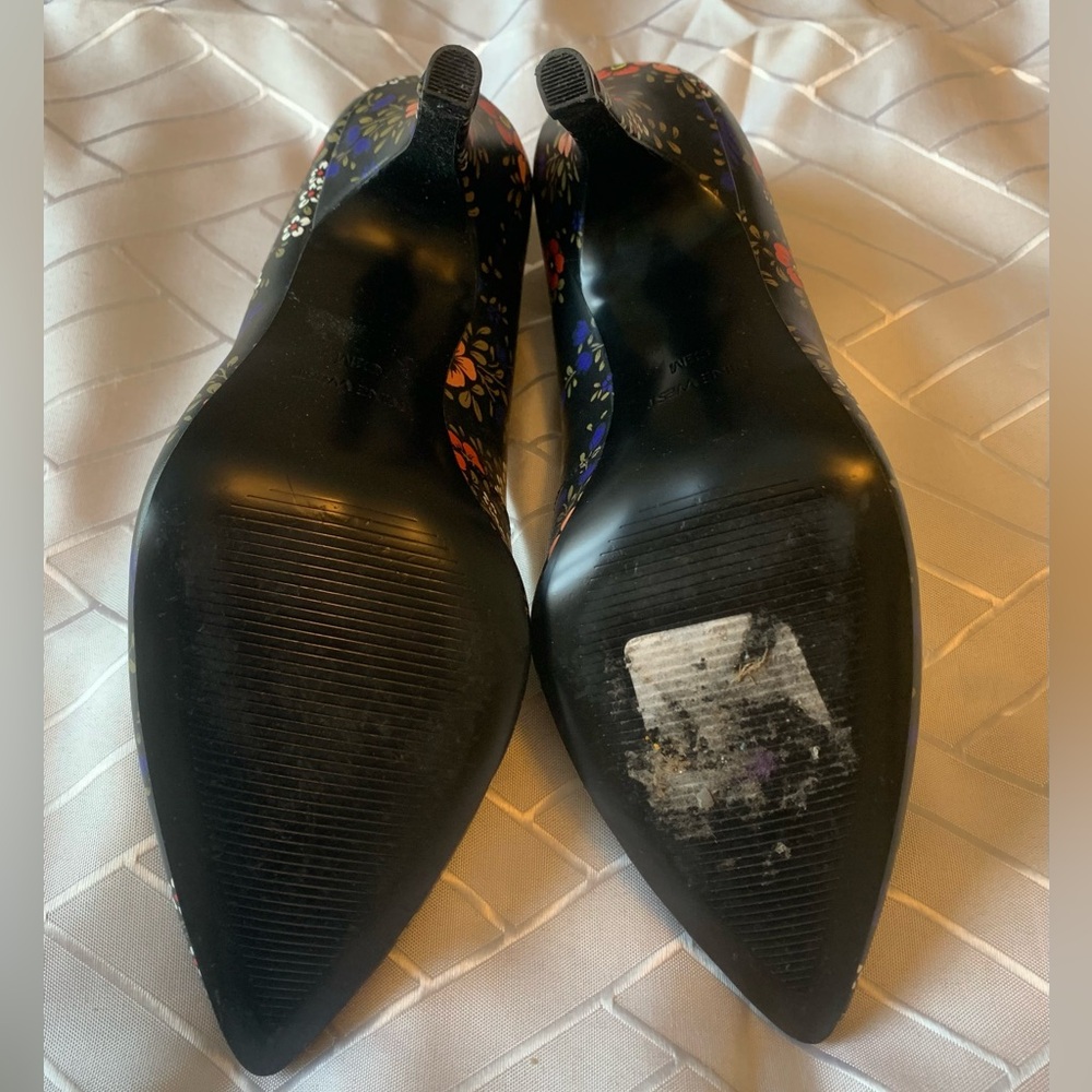 🔥 Nine West NWOT floral pointy stiletto black red blue high heels sexy EUC - Picture 8 of 9